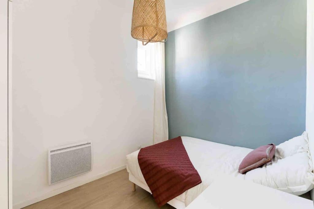 Cosy A 1' Du Cours Julien Apartment